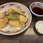 手打そば むらやま - 季節の天ぷら盛合わせ（稚鮎、鱧、他野菜）