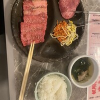 川崎名物 炭火焼肉 食道園 - 