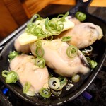 カウンター焼肉かるび - カキバター醤油