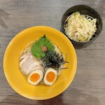本丸亭 - 梅しそ冷麺と味付ネギ