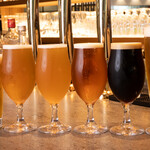 Royal Garden Cafe - ドリンク写真:数種類のビール