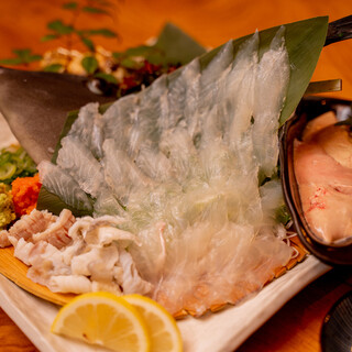 地物の新鮮なお造りで、その時季ならではの旬を味わう