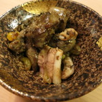 うを徳 - 追加のスッポン、腸と胃袋と卵を炙っています。