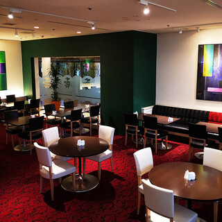 カフェ&ダイニング アゼリア_1