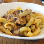 ラ･マンチーナ - 鴨と牛蒡のラグー、ヴェスヴィオ