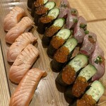 雛鮨 - 炙りサーモン、炙りまぐろ、いくら