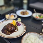 Aging beef ＆ Specialty coffee THE三本 - 