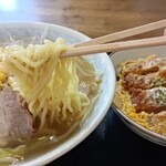 出羽食堂 - 麺はモチモチ！昔ながらの塩ラーメン！