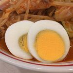蒙古タンメン中本 - スライスタマゴ