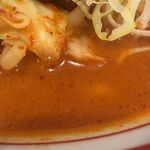 蒙古タンメン中本 - 香辛料の効いたスープ