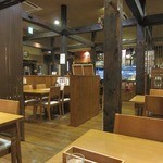 TREnTA - 店内の様子。