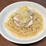 梅梅 - 蒸し鶏レモン　葱ダレ冷やし麺