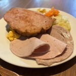 ドイツ国家認定食肉加工マイスターの店 AkitaHam. - 基本のランチセットの盛り合わせ