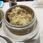 元祖シュウマイ酒場 野田焼売店 代々木酒場 - 二郎系シュウマイ(2個入り)