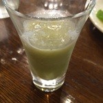 麹町カフェ - セットのバナナとバジルのスムージー