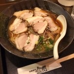 金剛 - 「中華そば 肉だらけ 細麺 220g(750円)」。タダで選べるんだから当然マックスまで増量ですw