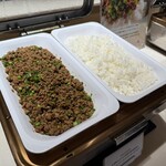 NARITA BOLD KITCHEN - ツアンイントウ（挽肉とニンニクの芽の甘辛炒め）美味しい