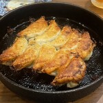 鉄なべ餃子なかよし - 餃子1人前