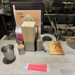 人類みな麺類とエスサワダ - 