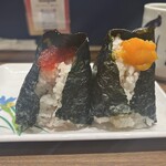 おにぎりこんが - いくらと卵黄