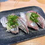 吟膳回転寿司 すし丸 - 料理写真:◎旬のアジ