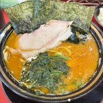 豚骨醤油ラーメン 王道家 - 