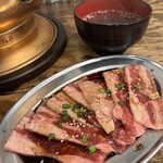 大衆ホルモン肉力屋 - 