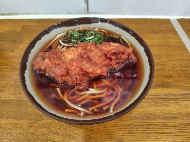 Canon - からあげそば 我孫子】丼からはみ出す巨大唐揚げ！名物「唐揚げそば」『弥生軒