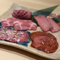 牛タン5種盛り合わせ　＊写真、料金は2名様分で掲載