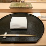 神田錦町 鮨たか晴 - テーブルセッティング