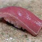 神田錦町 鮨たか晴 - 赤身の漬け