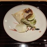 温味 - マナガツオの塩焼き（カマ）　百合根　タラの芽の天ぷら