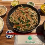 荻窪 もがめ食堂 - スタミナ焼肉炒め