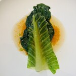 ヴァリノール - 林鮮魚店の筋荒を使った一皿、レタス、クスクス