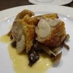 肉料理メイン：フランス産ブレス鶏のフリカッセ