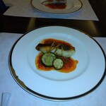 志喜亭 - ヒラメのポワレ　サルサソース　　お箸なのでソースが残らずすくえない