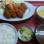 治平 - カキフライ定食 820円