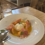 bistro douce 武蔵小杉 - メロンのカプレーゼ