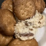 スモークアンドスミビ 102 - ハチミツナッツクリームチーズ