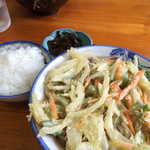 Soba No Mi - かき揚げそば美味＆巨大！
                      昆布の佃煮は取り放題♪