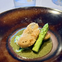 Restaurant Le Proust Miura - 鮎のベニエ、鮎肝とグリーンペッパーソース、グリーンアスパラ、ポテト