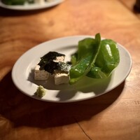 カルネジーオ イースト - 