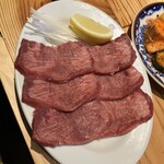 天満 カウンター焼肉 うしすき - 