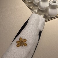 鴻臚 - 