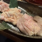 炭火焼肉 ホルモン にく式 - 上ガツ　テッポウ　シビレ