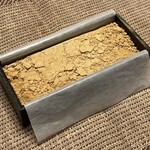 本煉果子 炊蓮 isshin  - 2025.07.24 (木)   わらび餅（約１２切れ／ふかいりきなこ）790円（税込）