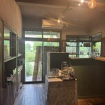 カフェ 閑居 - 店内