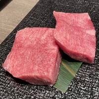 焼肉うしごろ 池袋店 - 究極の黒タン厚切りは、厚切りなのに簡単に噛みきれました‼️究極というだけあって、今まで食べた牛タンの中でNo.1です✨