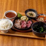 ⑪　薄切り牛たん＆厚切り牛ハラミ定食