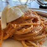 IL PLANETARIO - ・PRIMO PIATTO
      　モッツァレッラのトマトクリームソース
      　【ソレンティーナ】